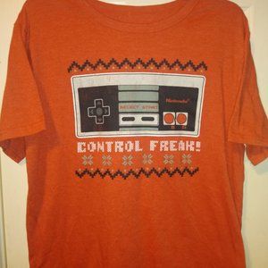 Nintendo NES Control Freak shirt S